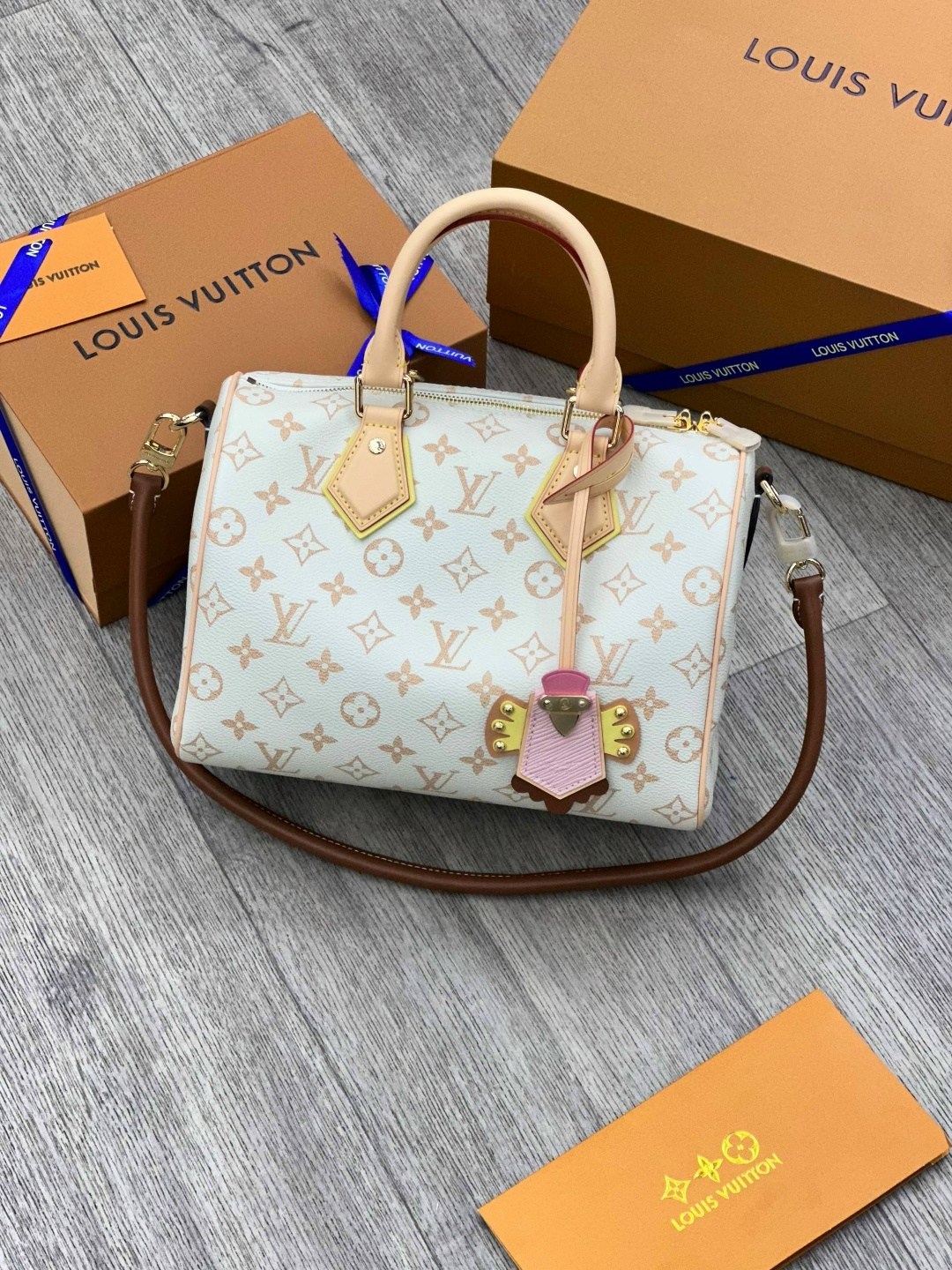louis vuitton сумка на плечо,сумка louis vuitton,сумка,модная сумка,сумка луи витон женская