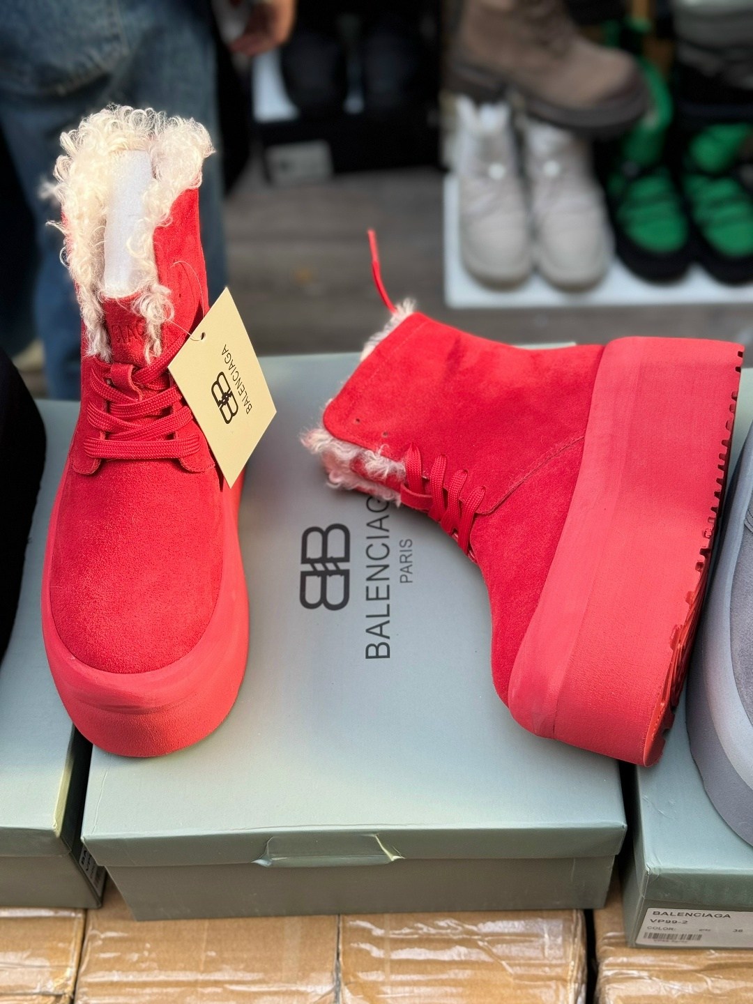 ,ботинки зимние женские ugg замшевые на платформе,ботинки ugg женские,угги женские,угги зимние на платформе
