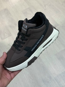Кроссовки