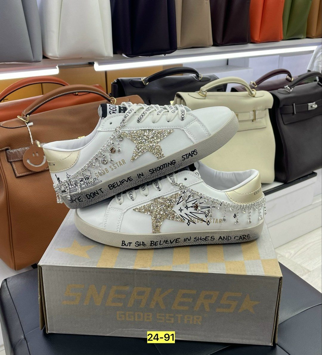 ,golden goose кроссовки,кроссовки модные,кроссовки женскиe,golden goose
