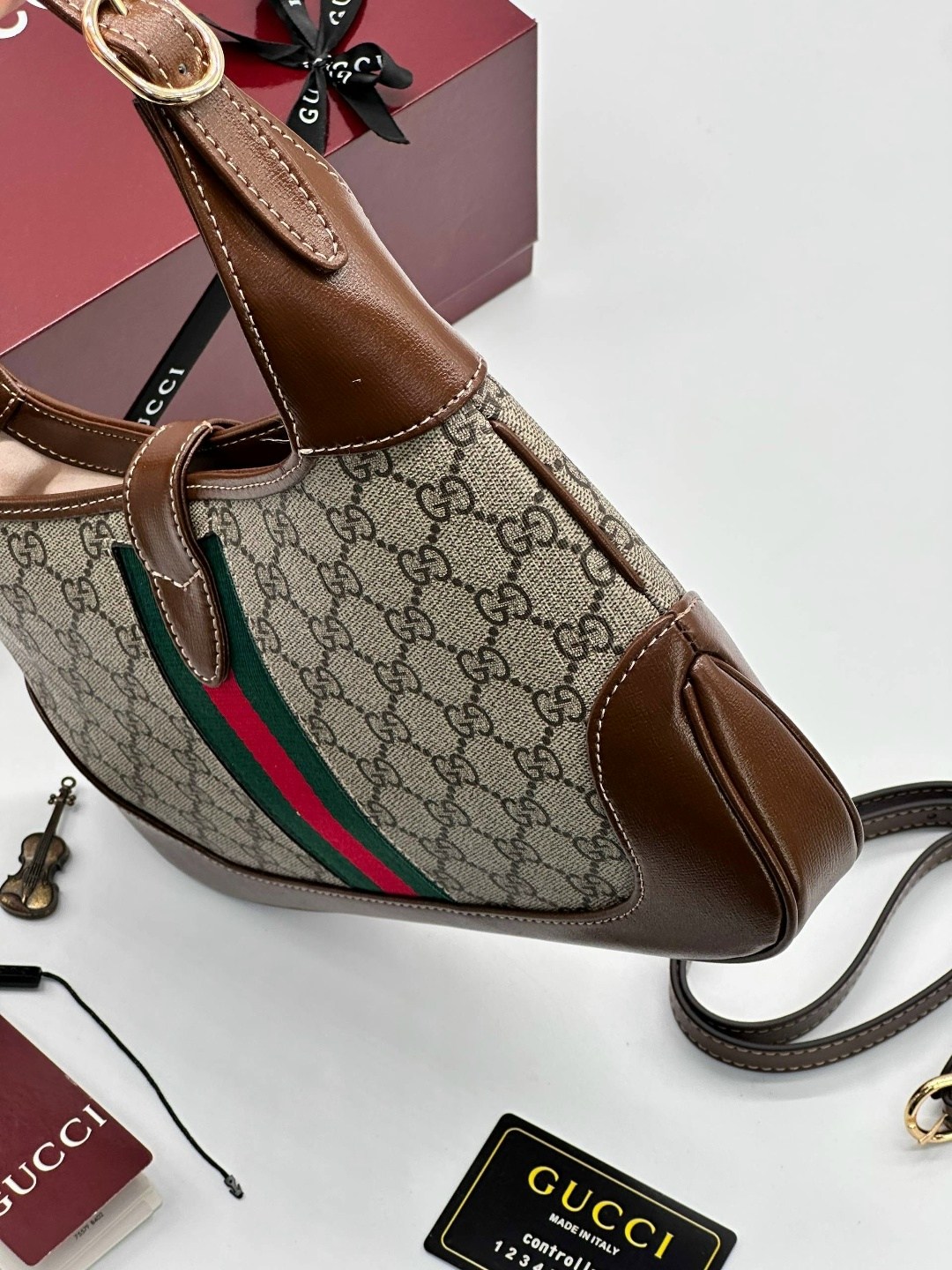 сумка gucci,женская сумка gucci,сумки гуччи,gucci сумка на плечо,сумки гуччи женские