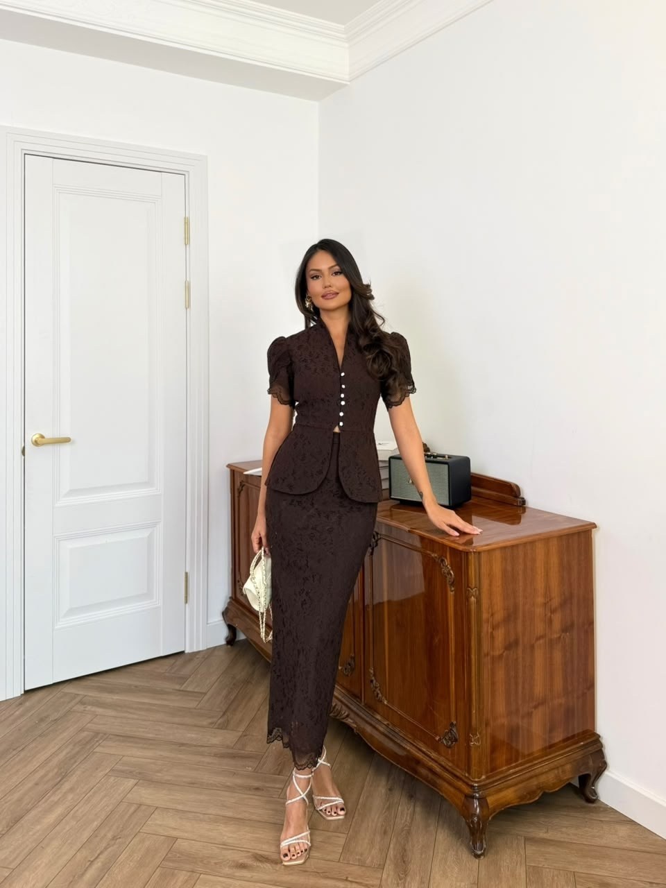 костюм dilana vip арт. 2043 женский классический жакет и юбка,костюм с юбкой,стильные костюмы,костюм женский с юбкой,костюм с баской