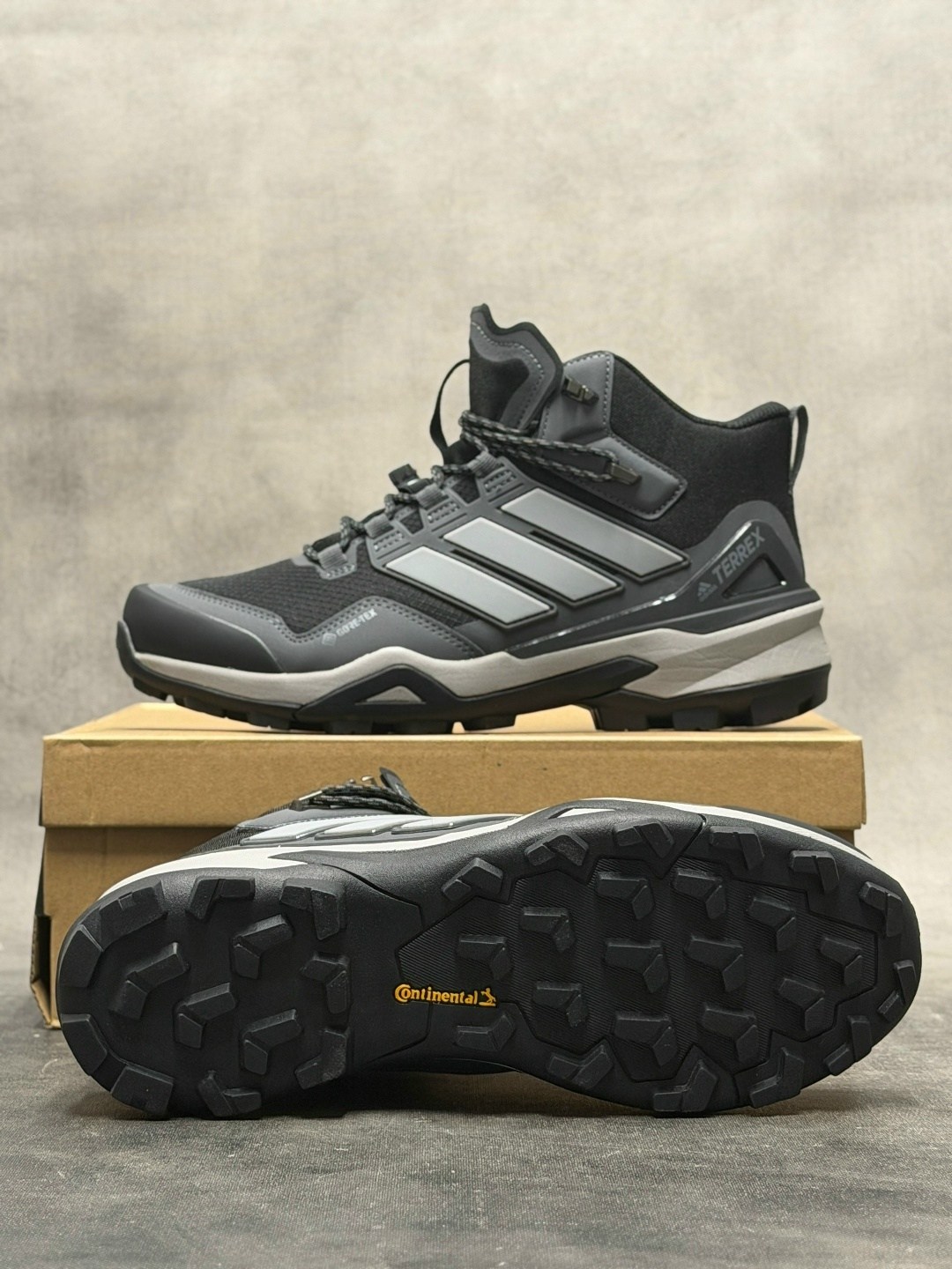 кроссовки мужской adidas,adidas ботинки для хайкинга terrex skychaser mid goretex черный,кроссовки adidas,кроссовки adidas terrex,зимние кроссовки adidas