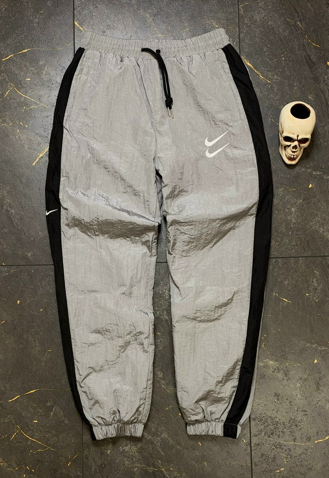спортивные штаны nike,плащевые штаны big swoosh летние найк джоггеры nike,штаны nike,штаны спортивные мужские nike,плащевые штаны big swoosh летние найк джоггеры nike 396985725