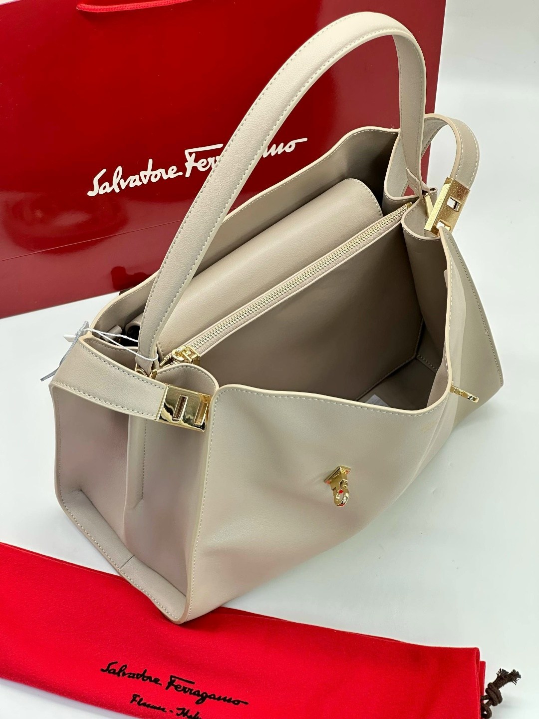 сумка ferragamo,сумка salvatore ferragamo,сумки,сумки женская,сумка феррагамо