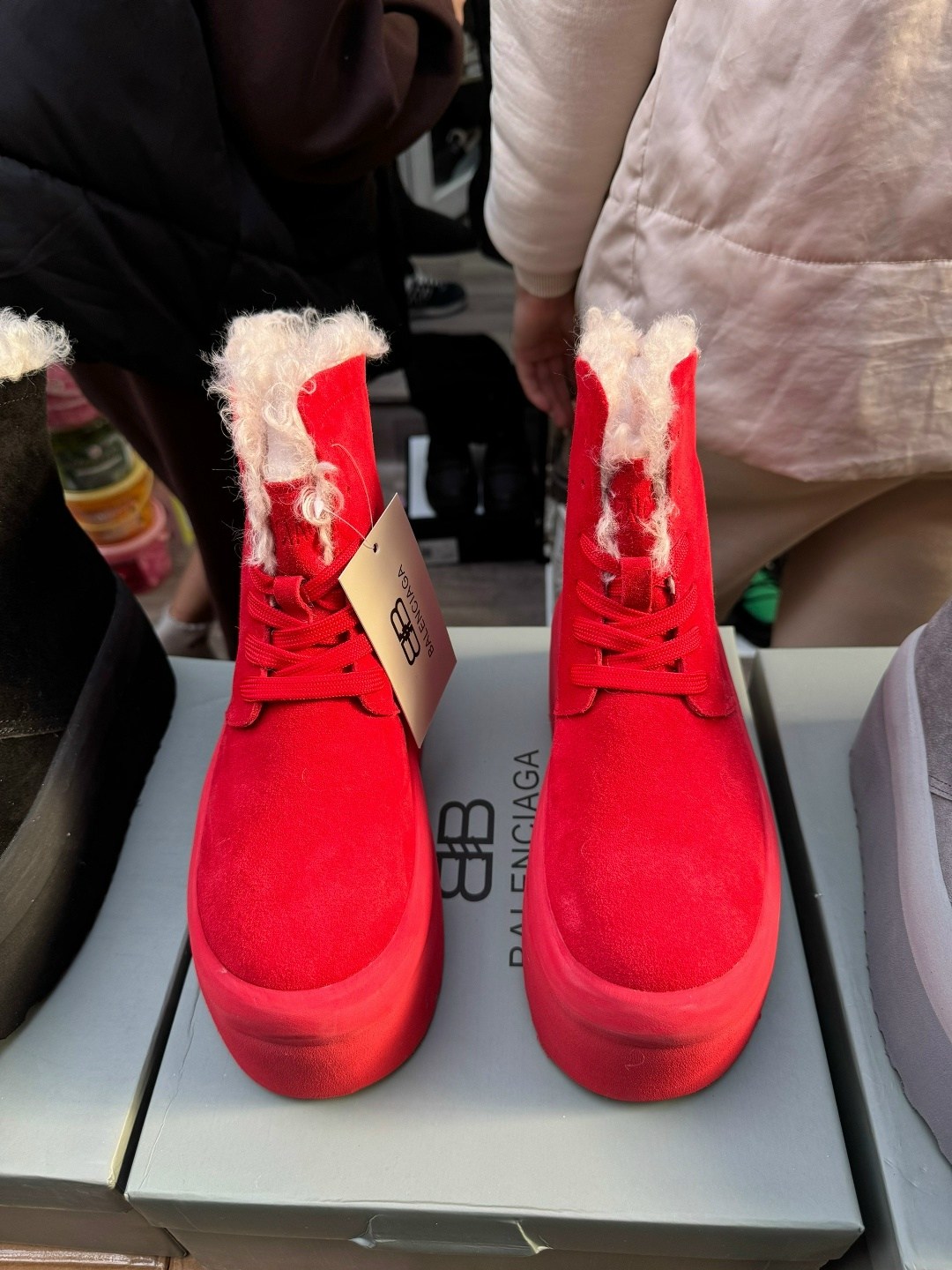 ,ботинки зимние женские ugg замшевые на платформе,ботинки ugg женские,угги женские,угги зимние на платформе