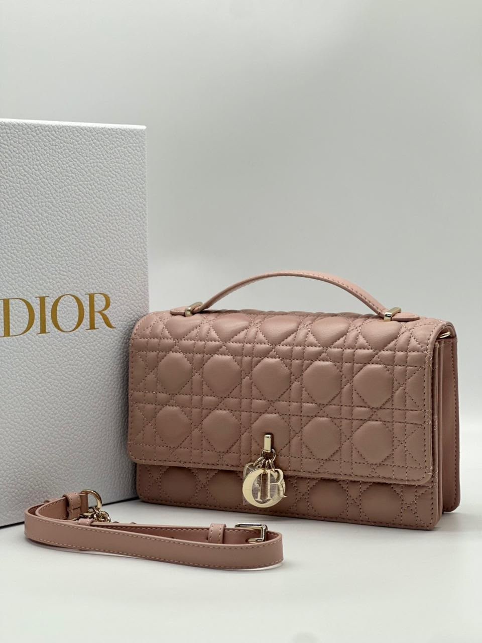 dior сумка,сумка диор,сумочка диор,сумка женская dior,сумка диор бежевая