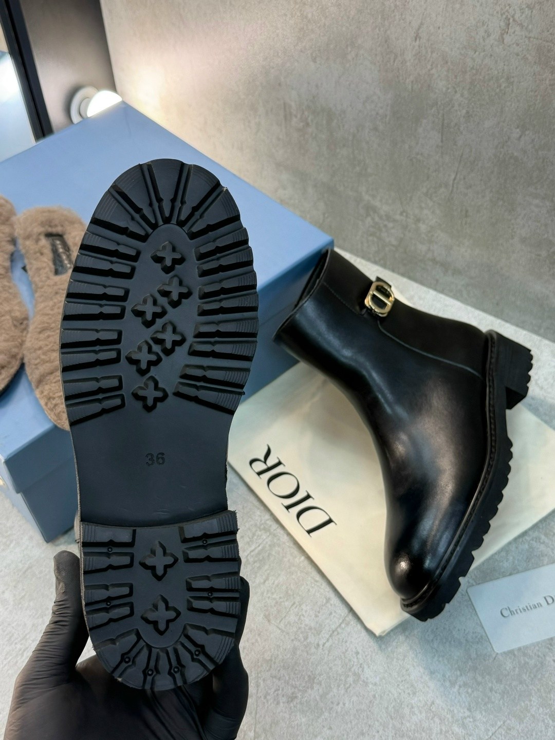 ботинки dior,женские ботинки christian dior,ботинки диор,,ботинки женские