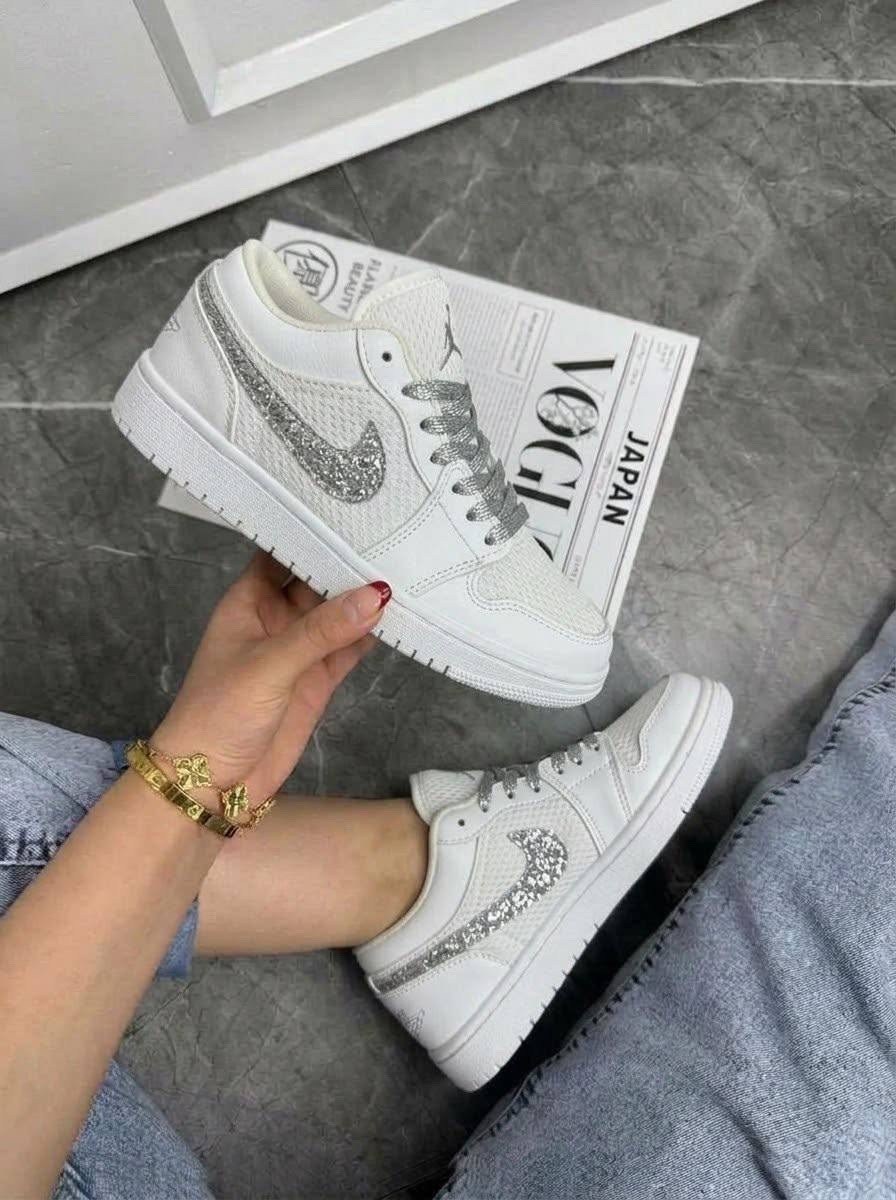 кроссовки,кроссовки женскиe,кроссовки женские nike air jordan 1,женские кроссовки nike,повседневные кроссовки