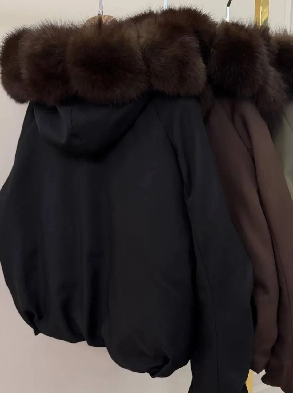 пуховик с меховым воротником,куртка с мехом,пуховики с мехом,короткая куртка-пуховик из натурального лисьего меха,куртка с натуральным мехом