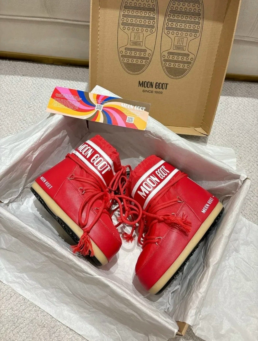 ,детские зимние ботинки icon nylon moon boot красный,сноубутсы moon boot,луноходы moon boot,женские зимние сапоги в стиле moon boot