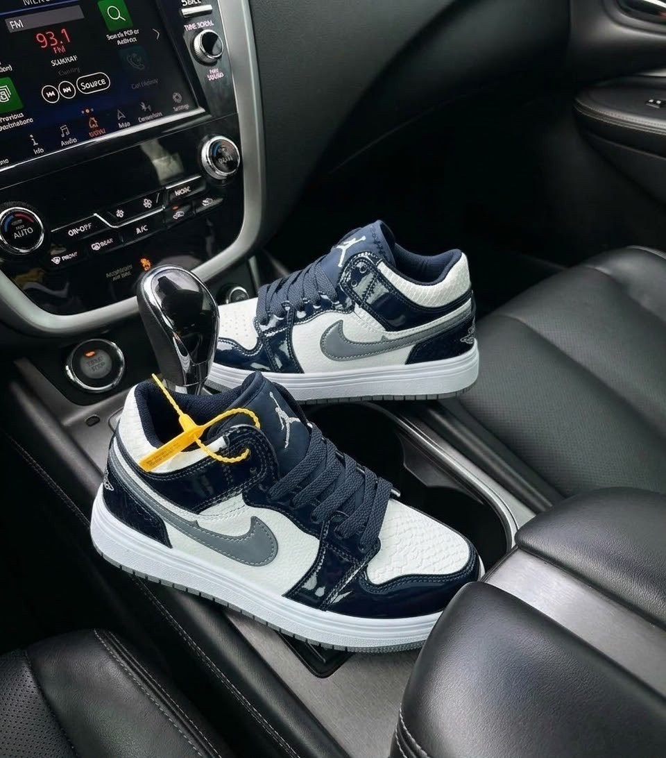 кроссовки nike air jordan 1,женские кроссовки nike air jordan 1 mid,кроссовки nike air jordan 1 retro high og,кроссовки nike air jordan 1 retro,кроссовки nike air jordan 1 retro high
