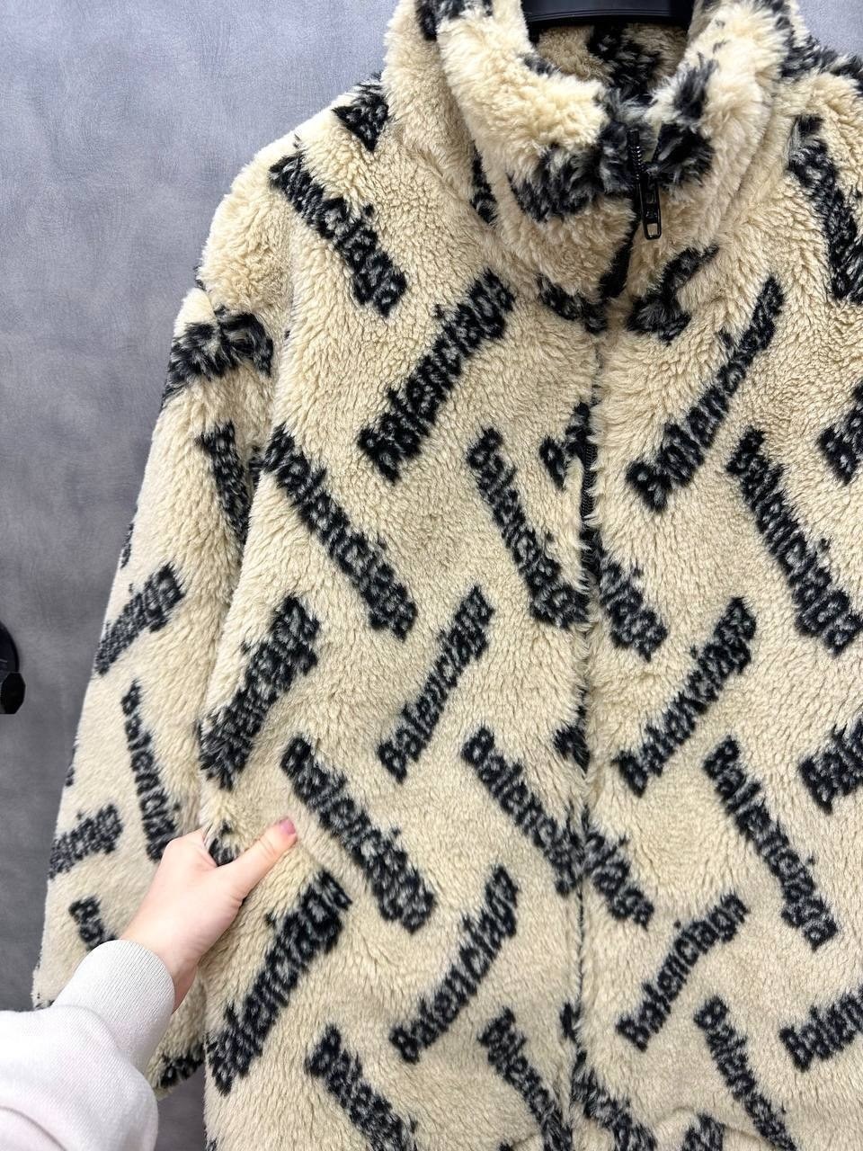 куртка модная,теплое пальто,пальто balenciaga,куртка женская,пальто женские