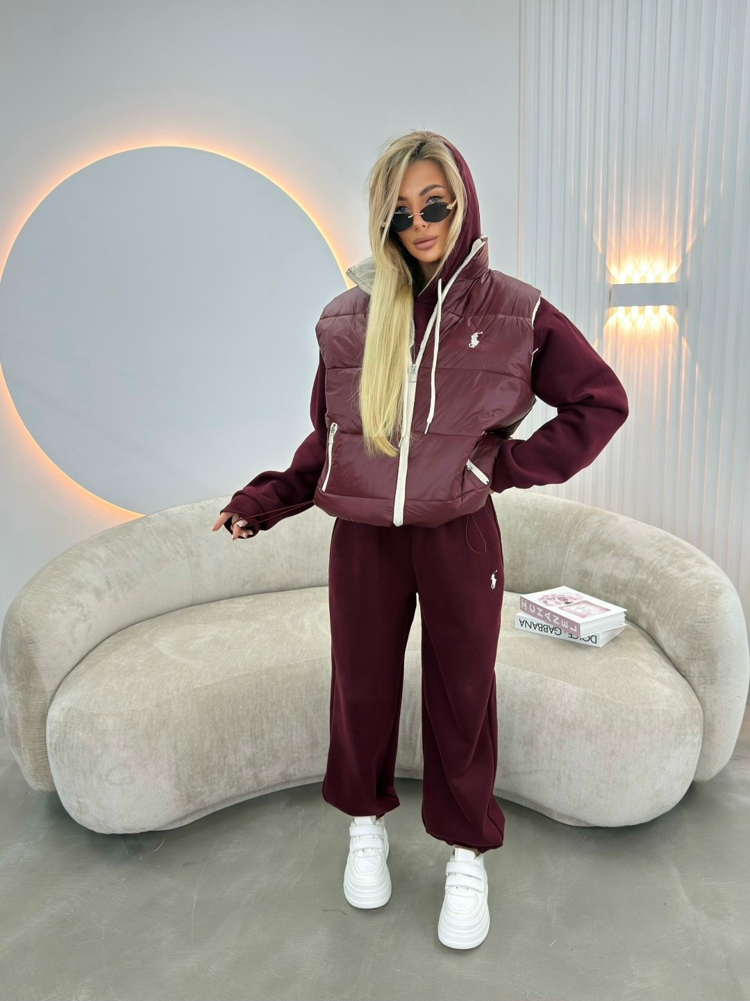 miu miu женский бордовый костюм тройка,красный костюм тройка женский,костюм тройка женский,спортивные костюмы тройка,женский костюм
