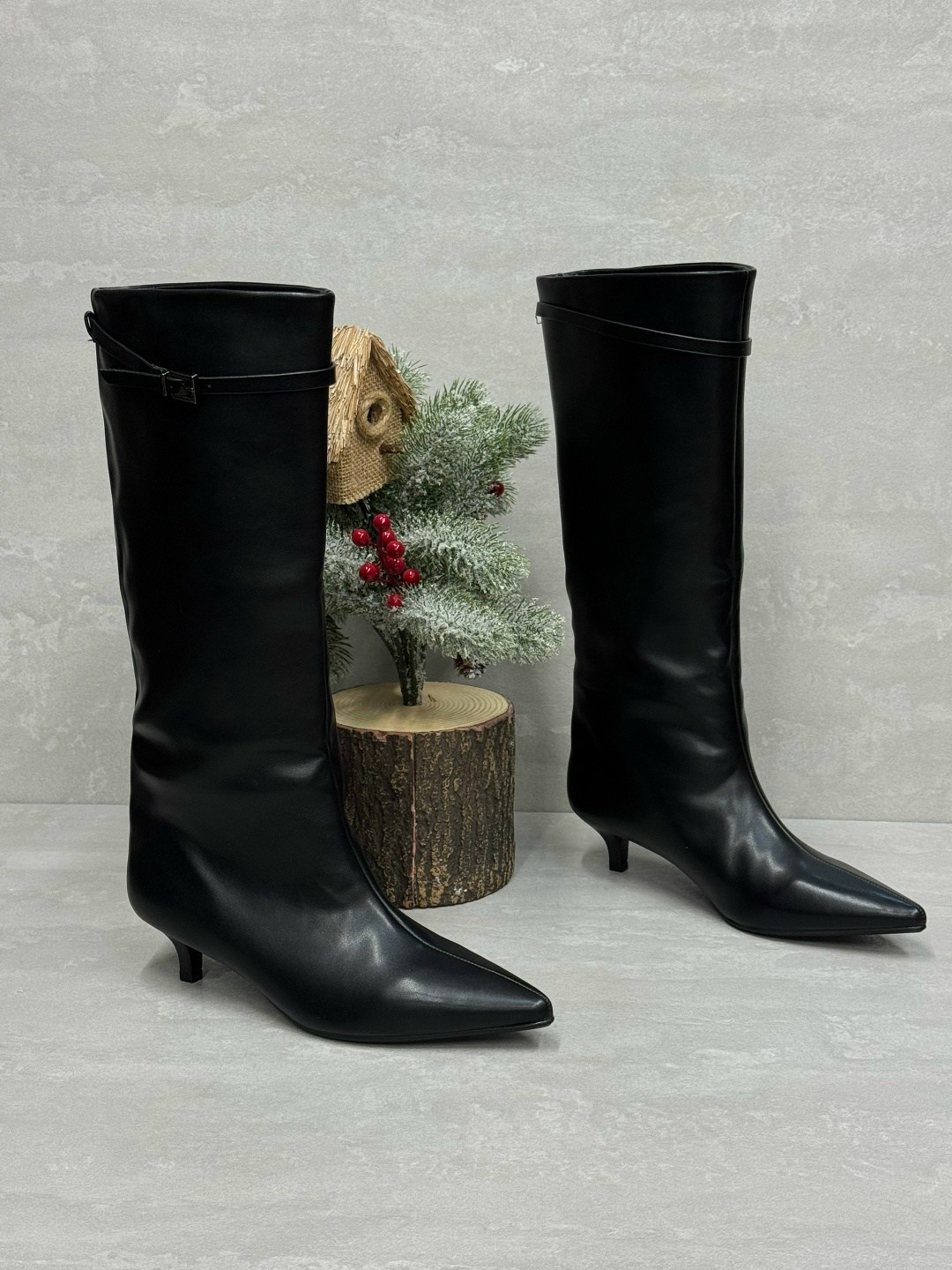сапоги демисезонные натуральная кожа на шпильке magic heels,сапоги демисезонные на маленьком каблуке gh collection,alessandra maddoni сапоги трубы на каблуке демисезонные,сапоги трубы на каблуке демис