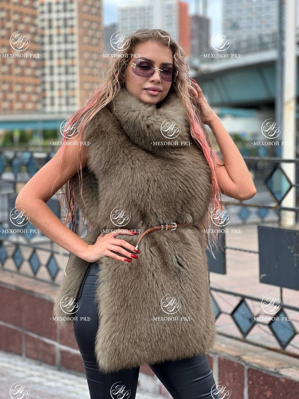 меховая жилетка,жилеты из песца,жилет из меха песца,меховой жилет,женский меховой жилет