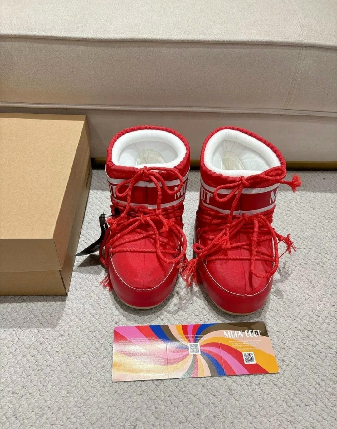 ,детские зимние ботинки icon nylon moon boot красный,сноубутсы moon boot,луноходы moon boot,женские зимние сапоги в стиле moon boot
