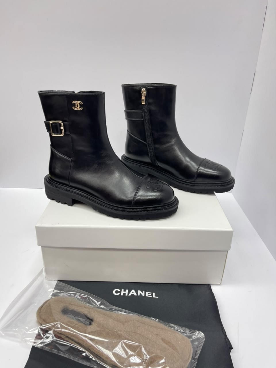 ботинки chanel,ботинки шанель,сапоги chanel,ботинки chanel женские,ботинки женские шанель
