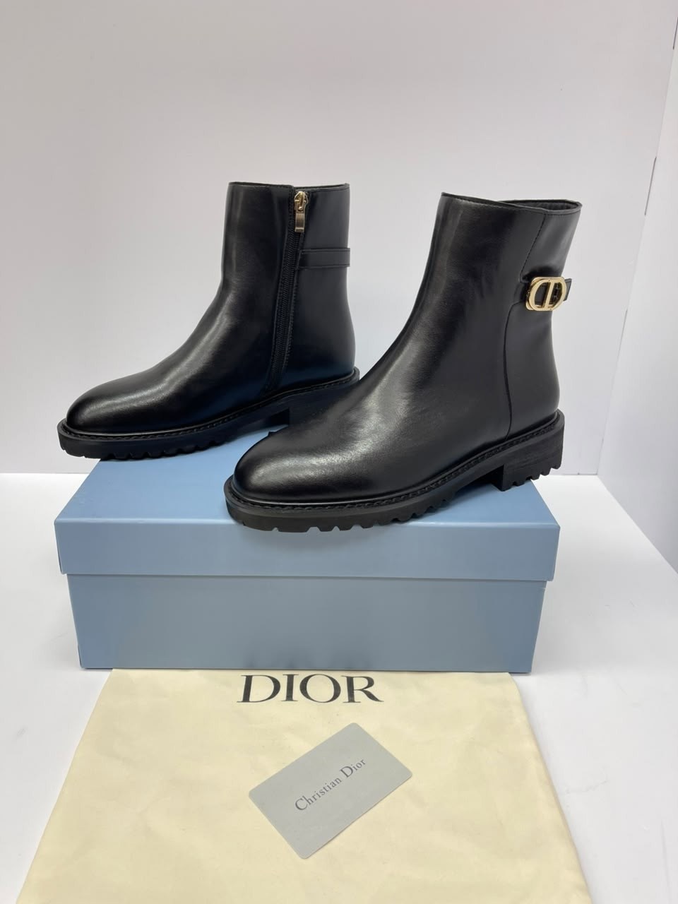 ботинки dior,женские ботинки christian dior,,ботинки диор,кожаные женские ботинки