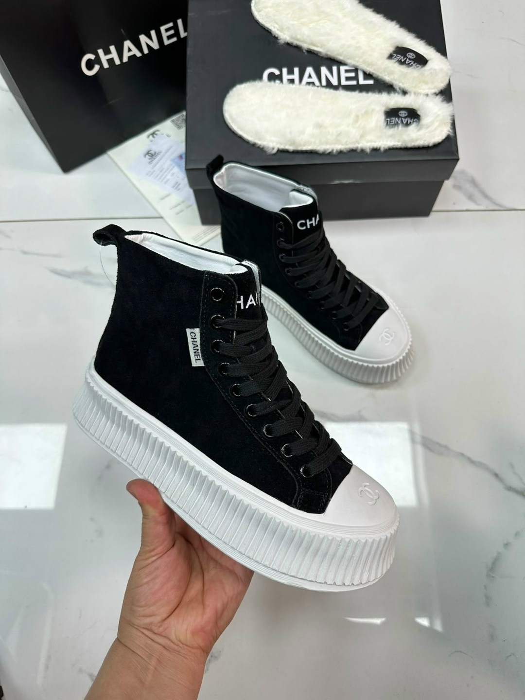 ,кеды chanel,кеды шанель,кеды chanel зимние чёрные с белым,женская