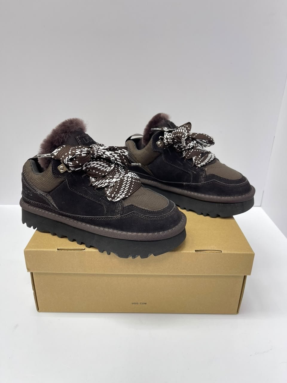 ugg lowmel sneaker кроссовки женские зимние,,кроссовки ugg,кеды зимние ugg lowmel trainer premiumshoes цвет черный,женская