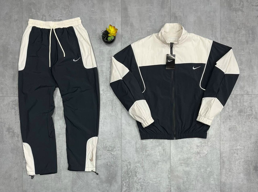 спортивный костюм мужской nike,спортивные костюмы nike,мужской спортивный костюм,костюм nike мужской,спортивный костюм мужской nike swoosh