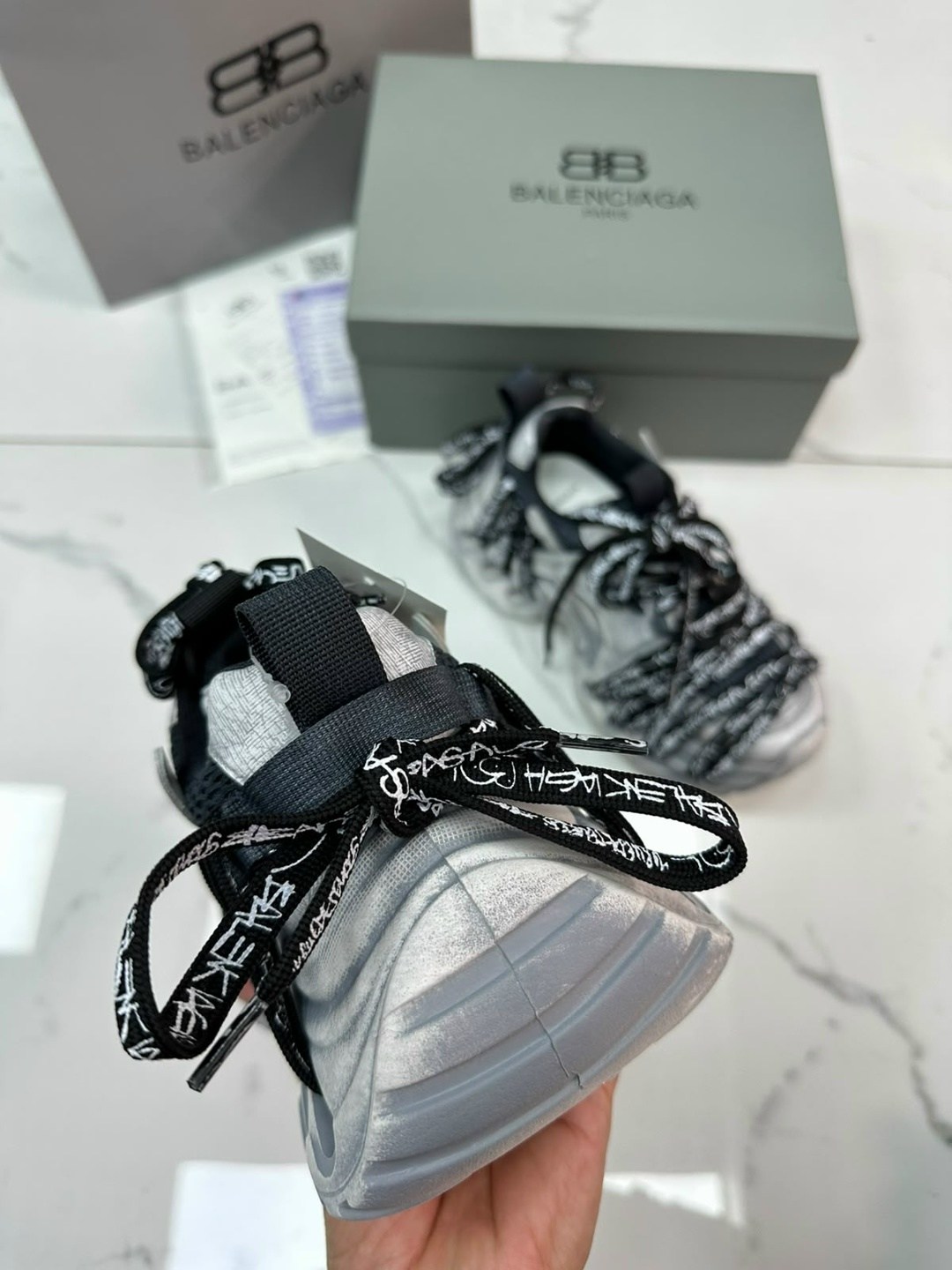 женские кроссовки balenciaga,balenciaga кроссовки,женские кроссовки,массивные кроссовки,кроссовки женские баленсиага
