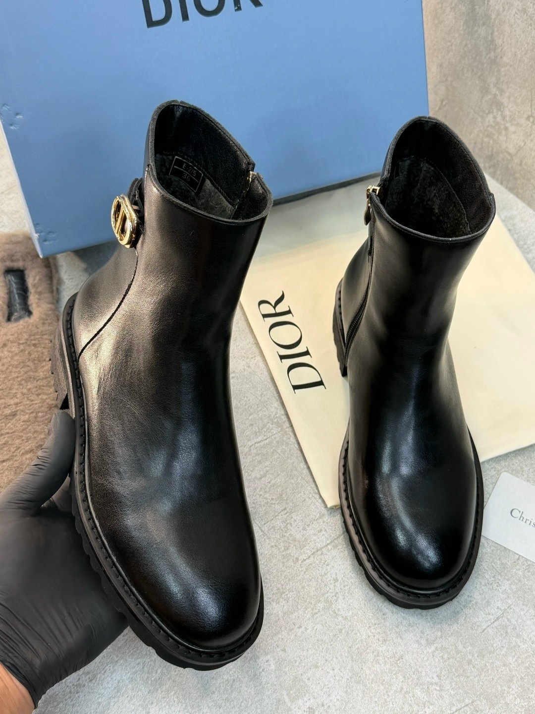 ботинки dior,женские ботинки christian dior,ботинки диор,,ботинки женские