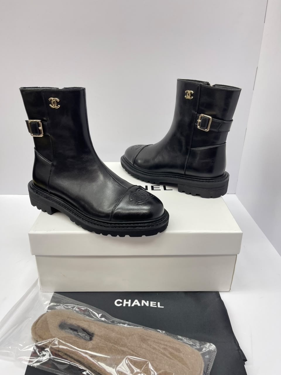ботинки chanel,ботинки шанель,сапоги chanel,ботинки chanel женские,ботинки женские шанель