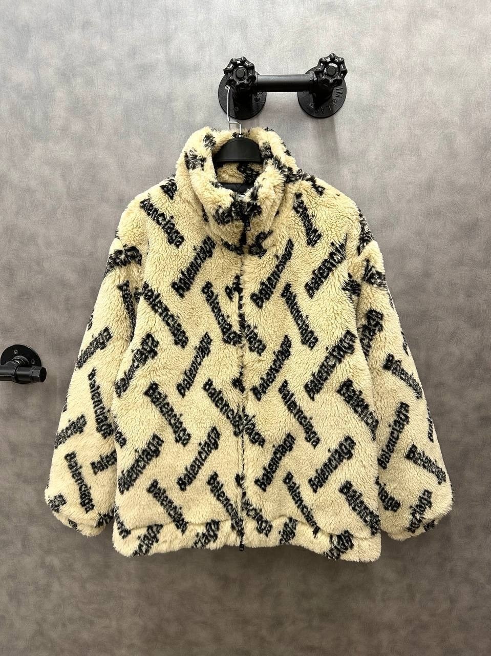 куртка модная,теплое пальто,пальто balenciaga,куртка женская,пальто женские