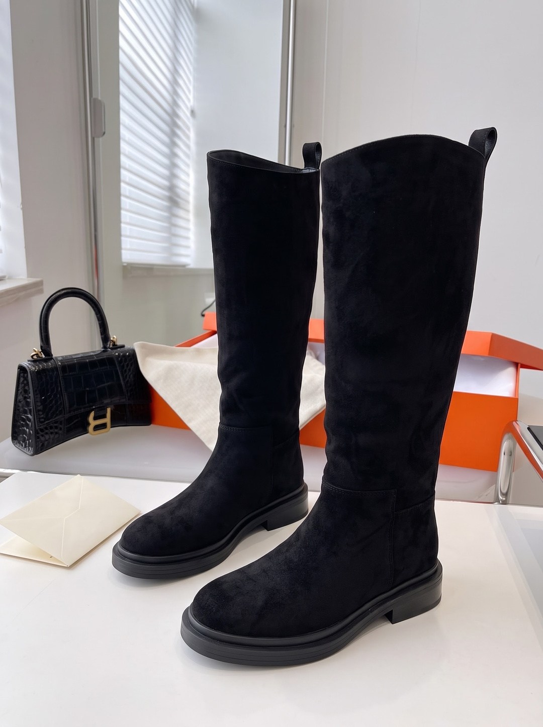 замшевые сапоги,сапоги hermes,сапоги женские hermes,сапоги эрмес женские,сапоги женские черные