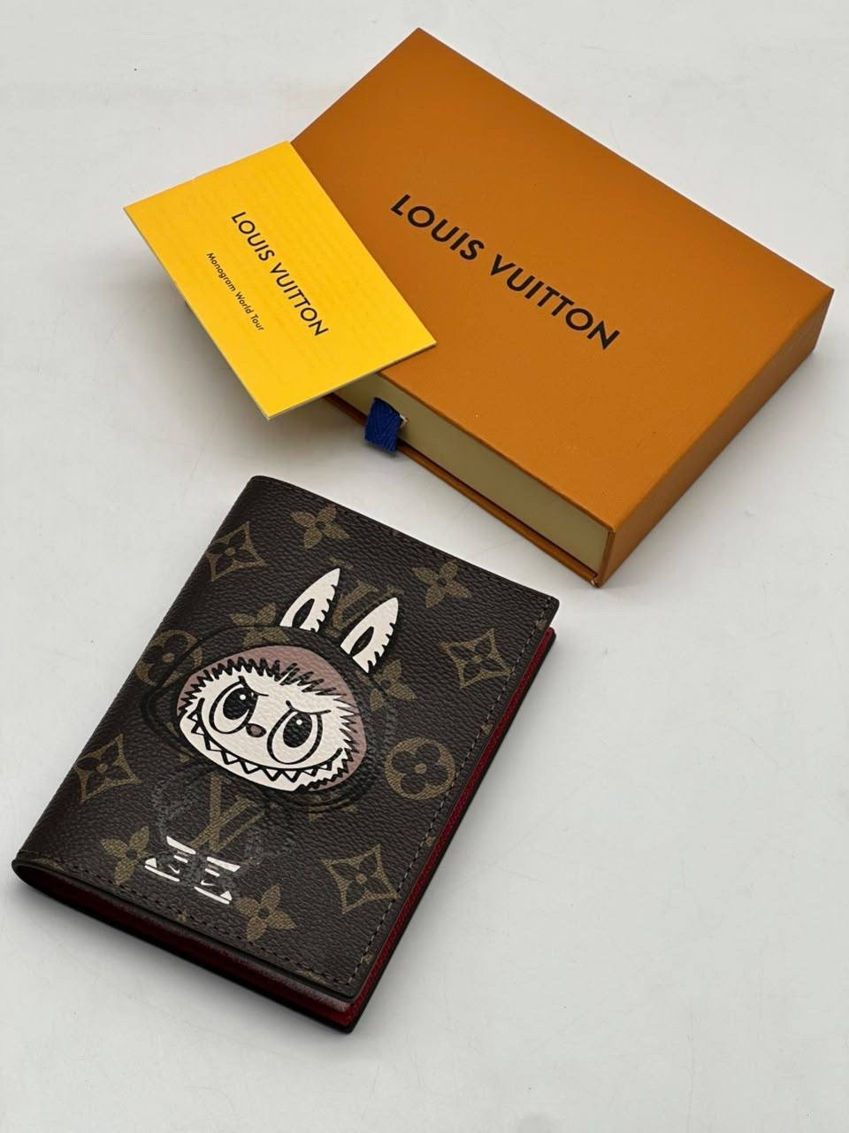 louis vuitton обложка на паспорт,обложка для документов louis vuitton,обложка на паспорт louis vuitton tiamat,обложка на паспорт louis vuitton print lion,обложка на паспорт луи виттон