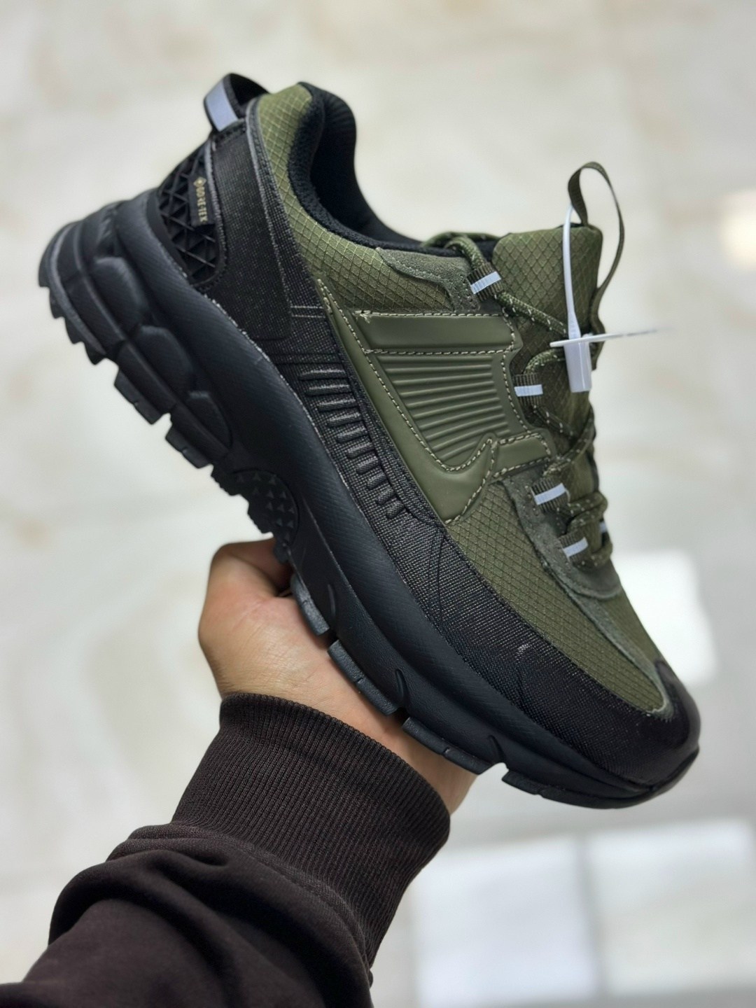 кроссовки nike мужские,кроссовки nike air zoom vomero 5,кроссовки мужские,мужская  nike zoom vomer roam fv2295-002,кроссовки nike air zoom vomero