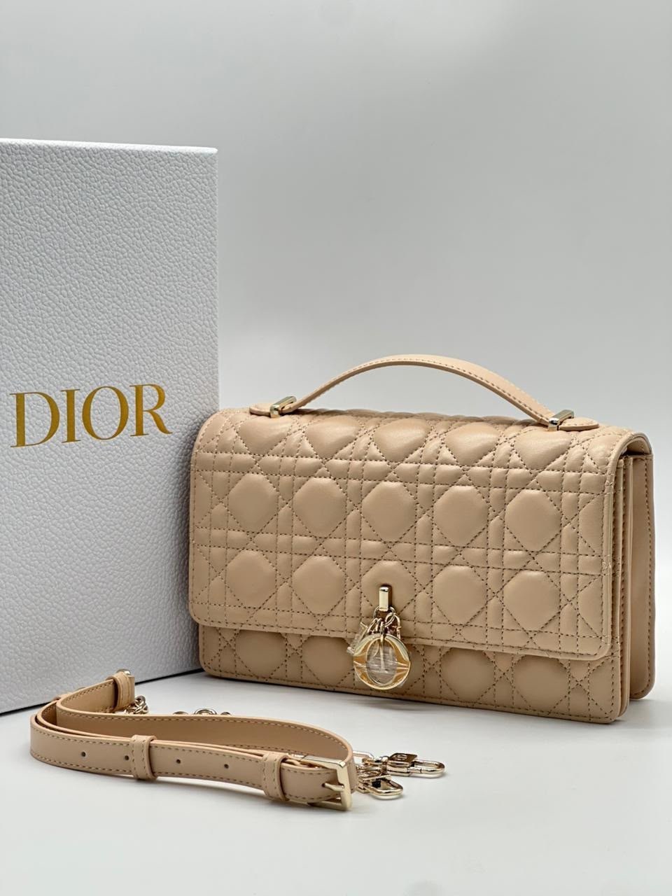 dior сумка,сумка диор,сумочка диор,сумка женская dior,сумка диор бежевая