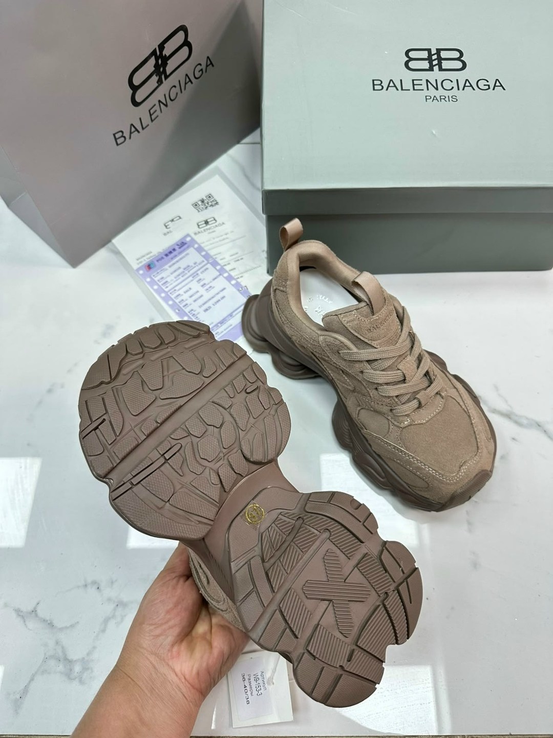 женские кроссовки balenciaga,,женские массивные кроссовки,массивные кроссовки,женские кроссовки