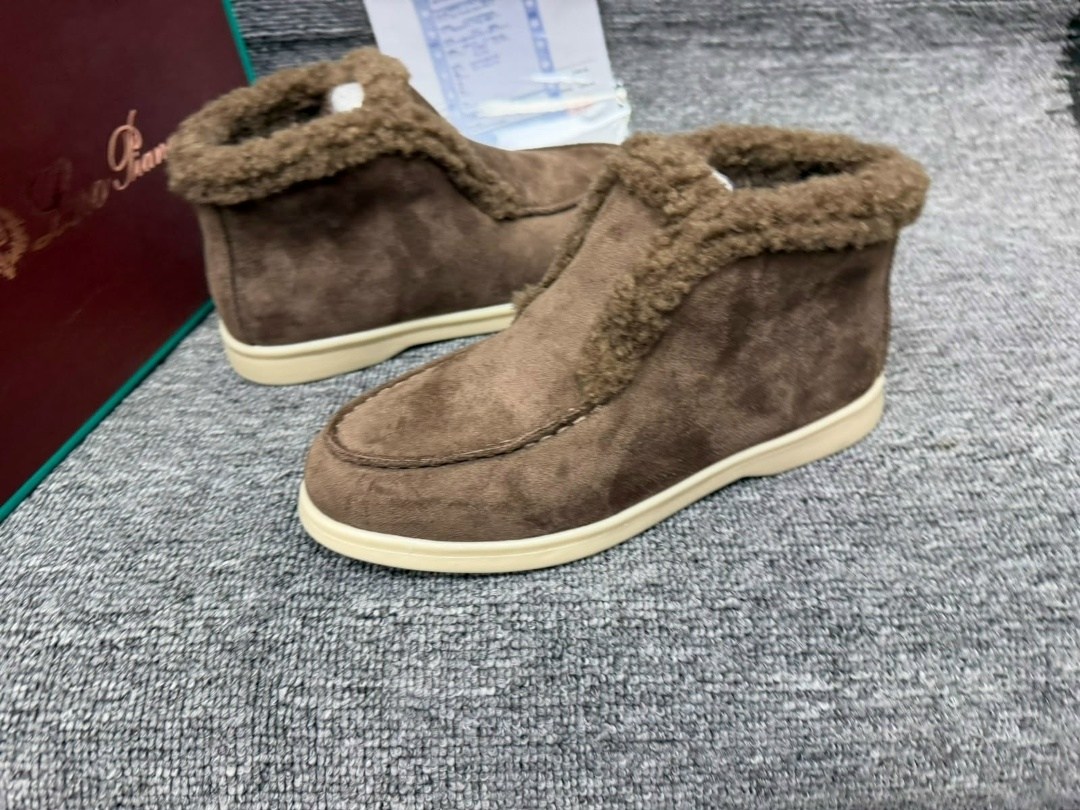 замшевые серые ботинки на меху loro piana open walk,зимние замшевые ботинки loro piana open walk хаки с мехом,лоферы loro piana,женские ботинки loro piana open walk с мехом,