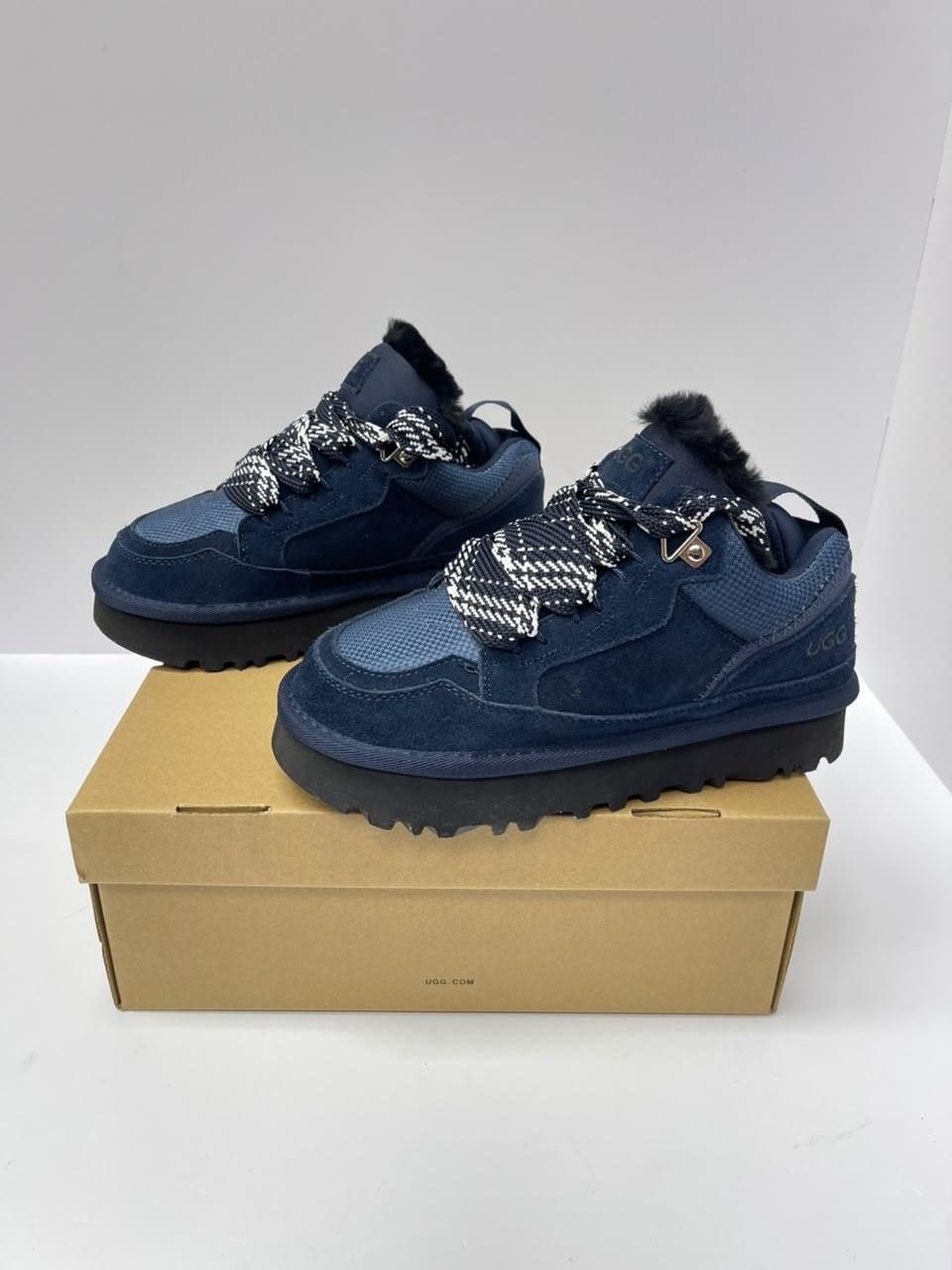 ,кроссовки ugg,ugg lowmel sneaker кроссовки женские зимние,кроссовки женские зимние,кроссовки зимние