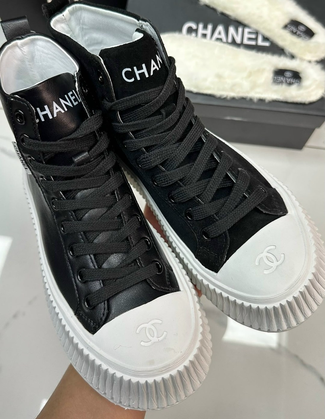 ,кеды chanel,кеды шанель,кеды chanel зимние чёрные с белым,женская