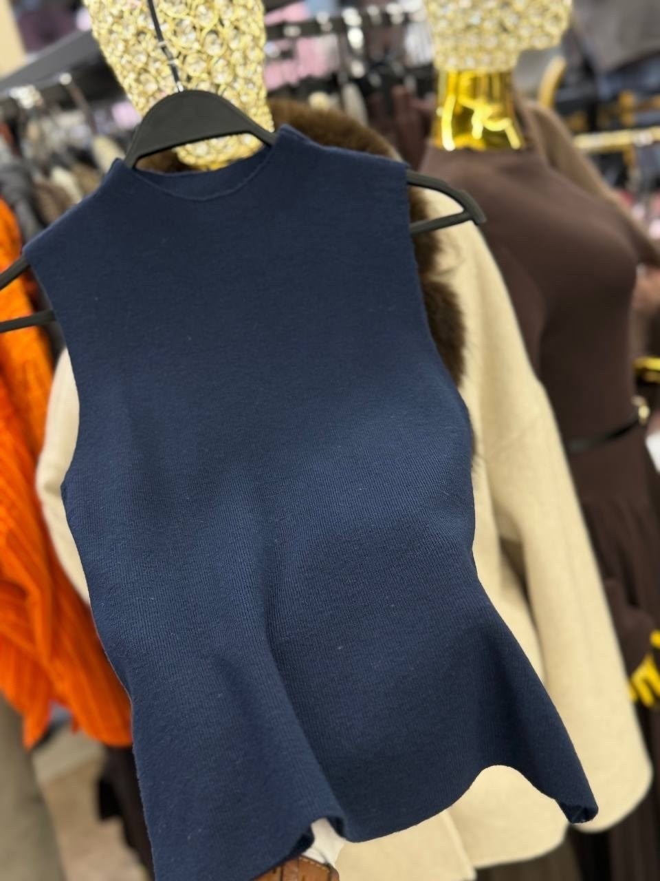 трикотажный жилет,жилет женский трикотажный,вязаный жилет,женский вязаный жилет,жилет