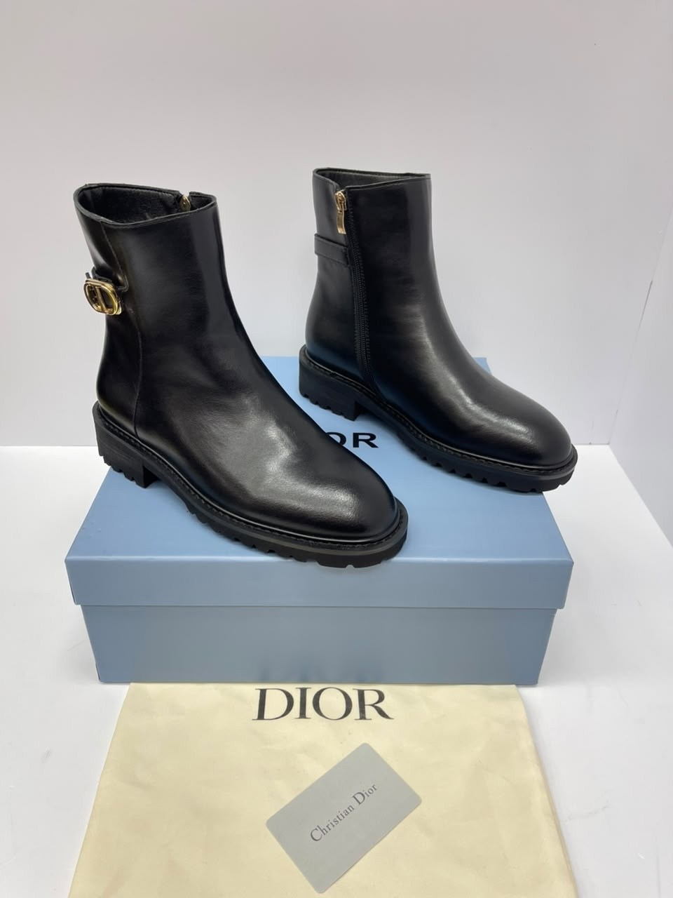 ботинки dior,женские ботинки christian dior,,ботинки диор,кожаные женские ботинки