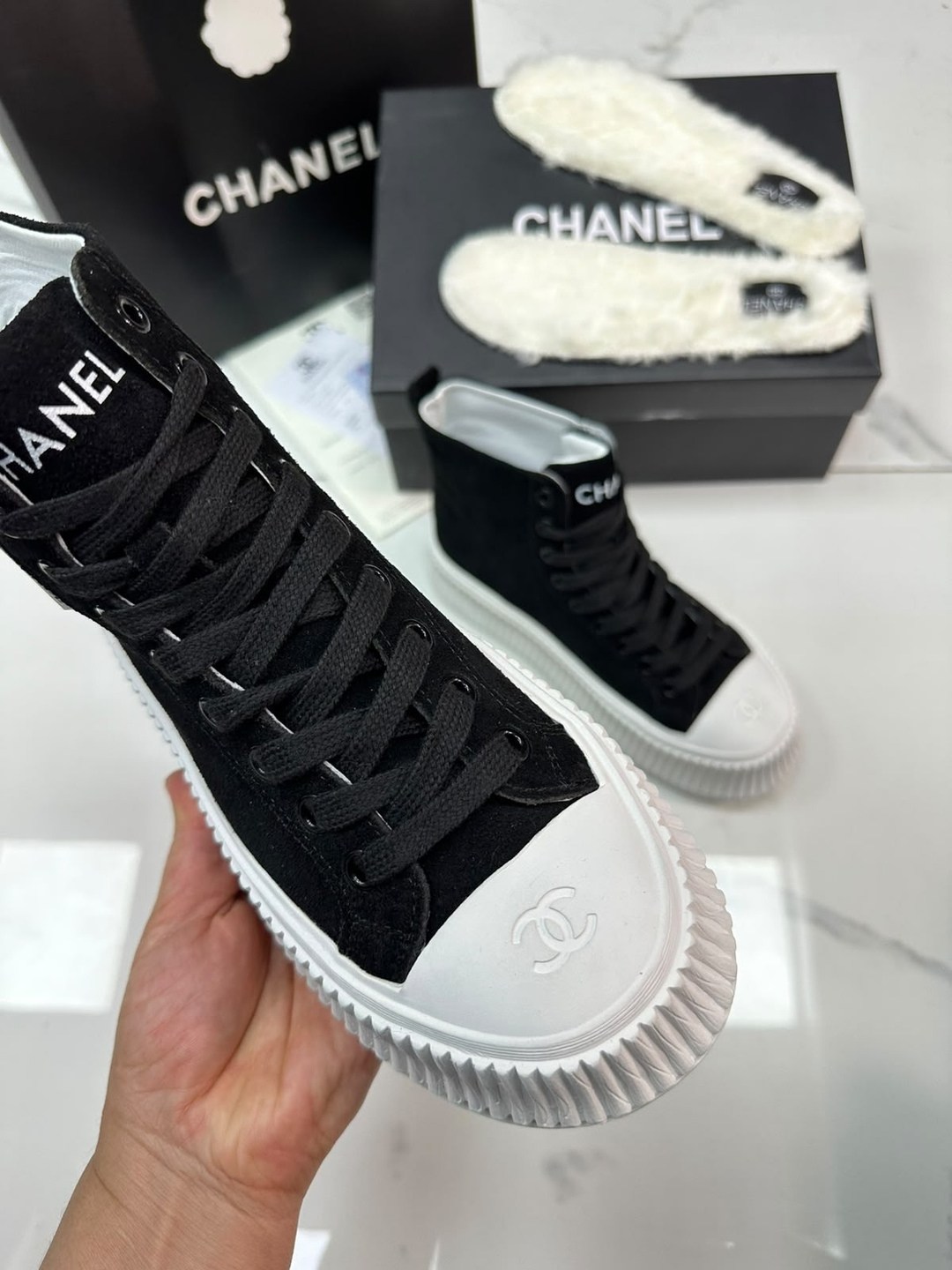 ,кеды chanel,кеды шанель,кеды chanel зимние чёрные с белым,женская