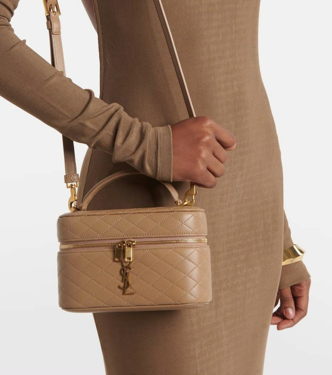 женская новая сумка yves saint laurent,косметичка yves saint laurent,saint laurent сумка,сумка yves saint laurent,сумка в стиле ysl gaby vanity bag yves saint laurent