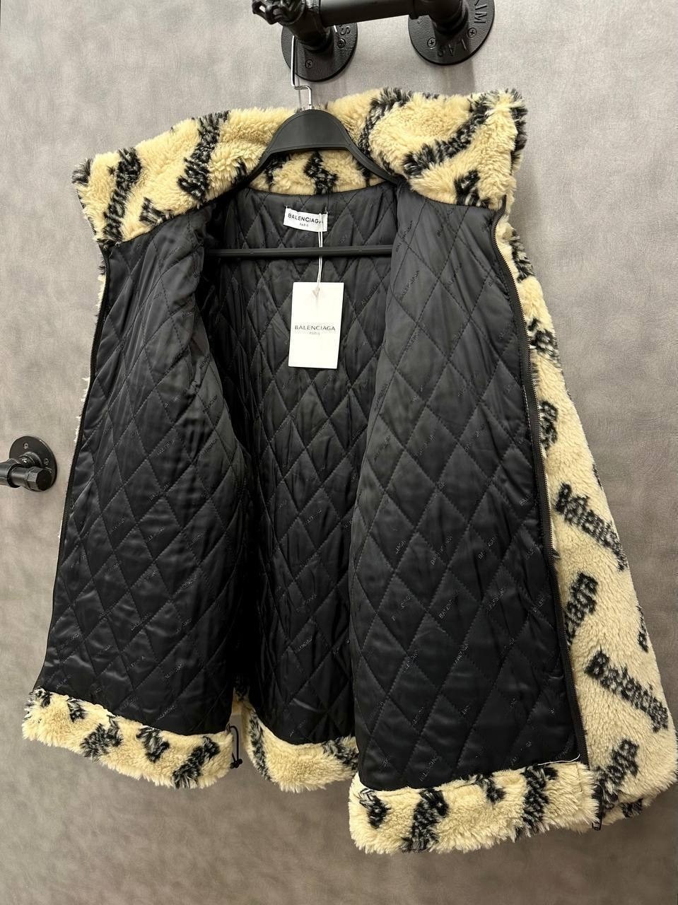 куртка модная,теплое пальто,пальто balenciaga,куртка женская,пальто женские