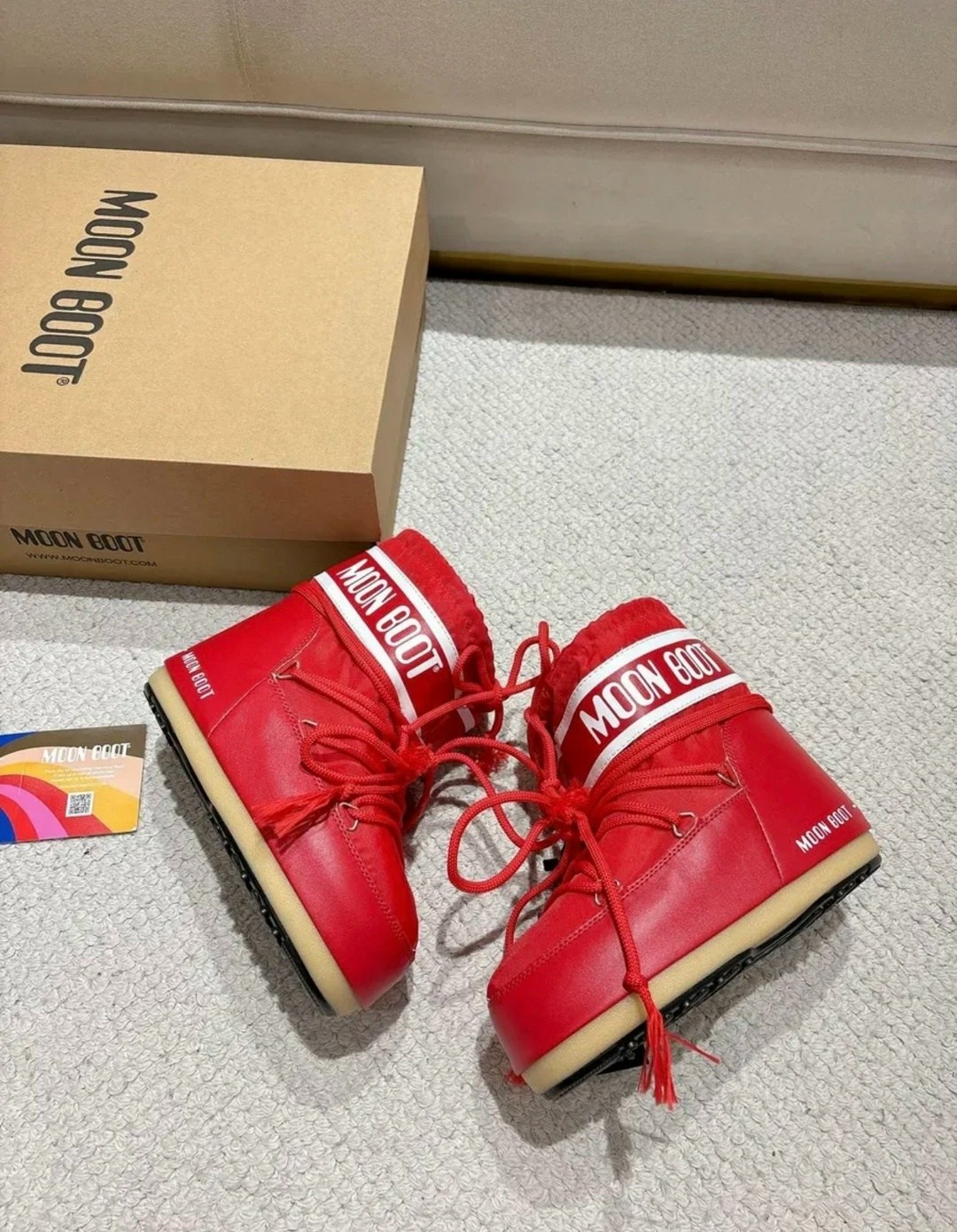 ,детские зимние ботинки icon nylon moon boot красный,сноубутсы moon boot,луноходы moon boot,женские зимние сапоги в стиле moon boot