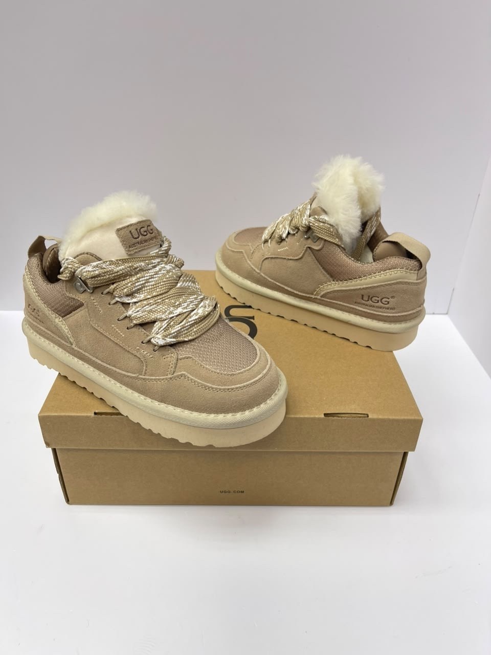 ,ugg кроссовки,кроссовки угги,теплые кроссовки,кроссовки женскиe