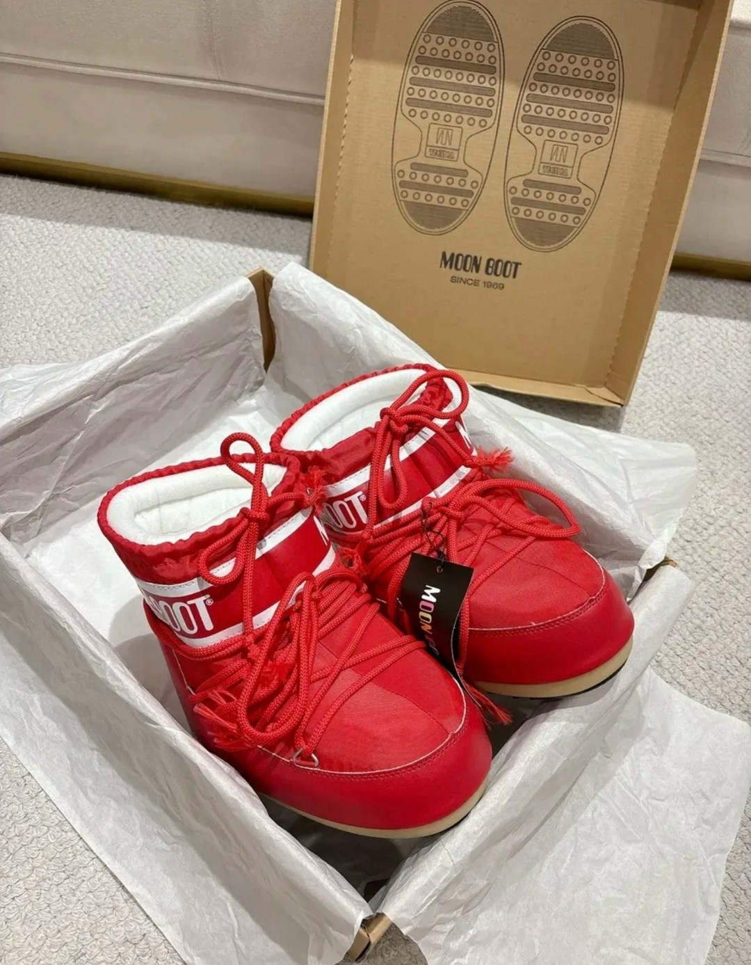 ,детские зимние ботинки icon nylon moon boot красный,сноубутсы moon boot,луноходы moon boot,женские зимние сапоги в стиле moon boot