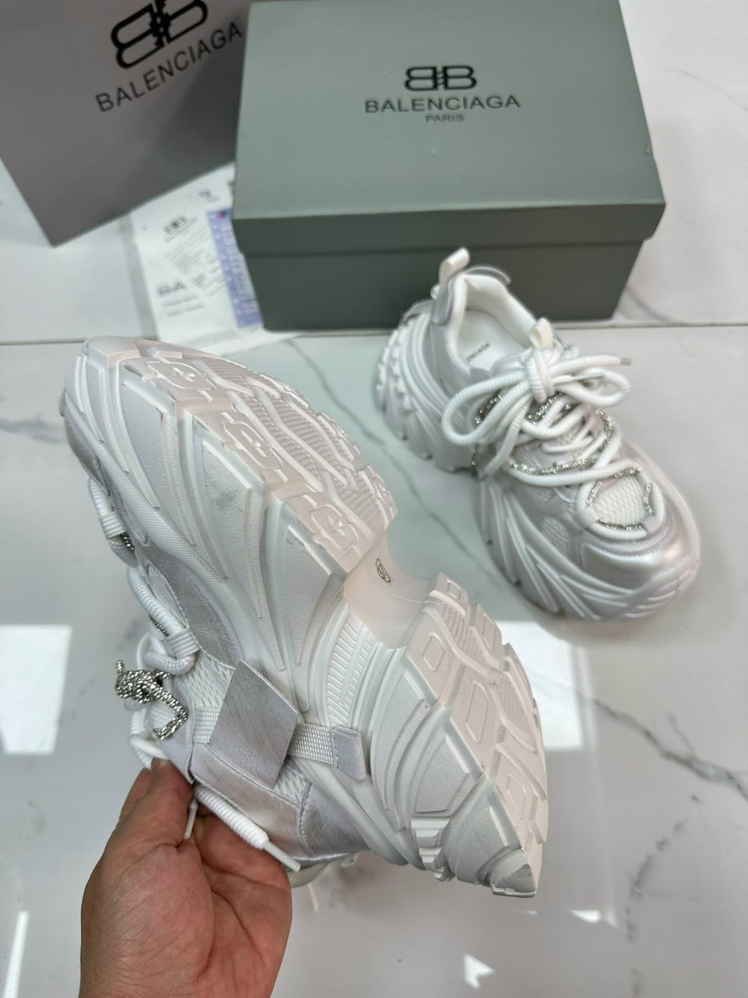 женские кроссовки balenciaga,balenciaga кроссовки,женские кроссовки,массивные кроссовки,кроссовки женские баленсиага