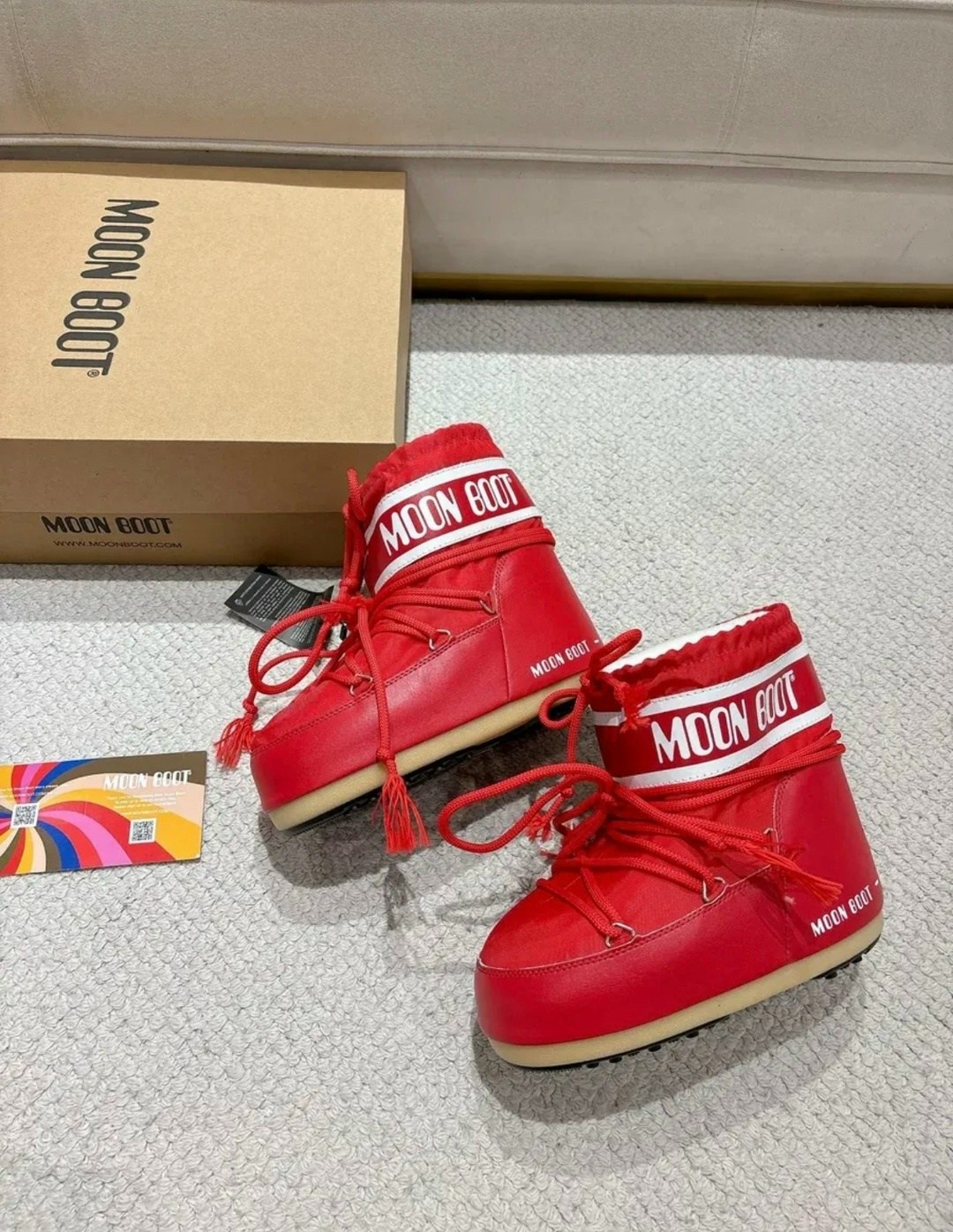 ,детские зимние ботинки icon nylon moon boot красный,сноубутсы moon boot,луноходы moon boot,женские зимние сапоги в стиле moon boot