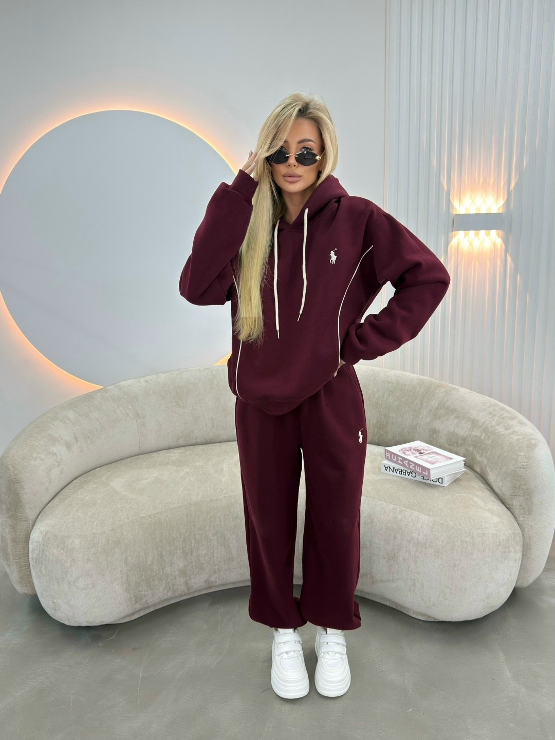 miu miu женский бордовый костюм тройка,красный костюм тройка женский,костюм тройка женский,спортивные костюмы тройка,женский костюм