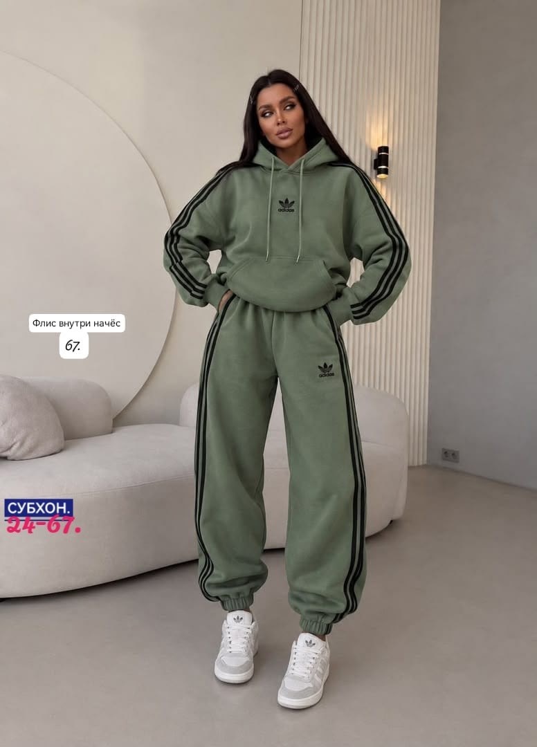 женский спортивный костюм adidas,новый женский спортивный костюм adidas,cпортивный костюм женский на флисе,костюм адидас,спортивные костюмы адидас